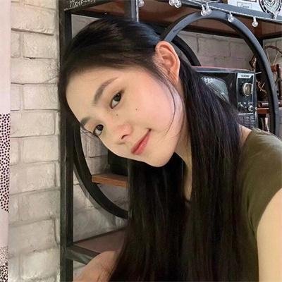 冰属性男子与酷酷女同事